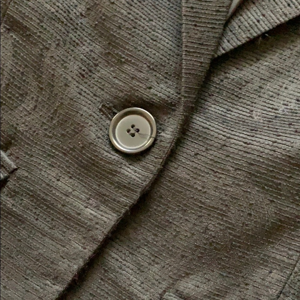Blazer - Picture 4 of 4